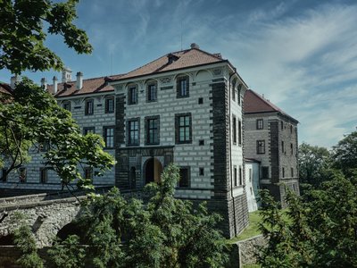 Schloss Nelahozeves - Seitenansicht