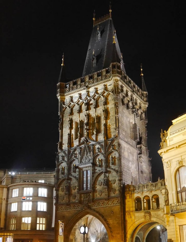 Bild Prager Pulverturm bei Nacht