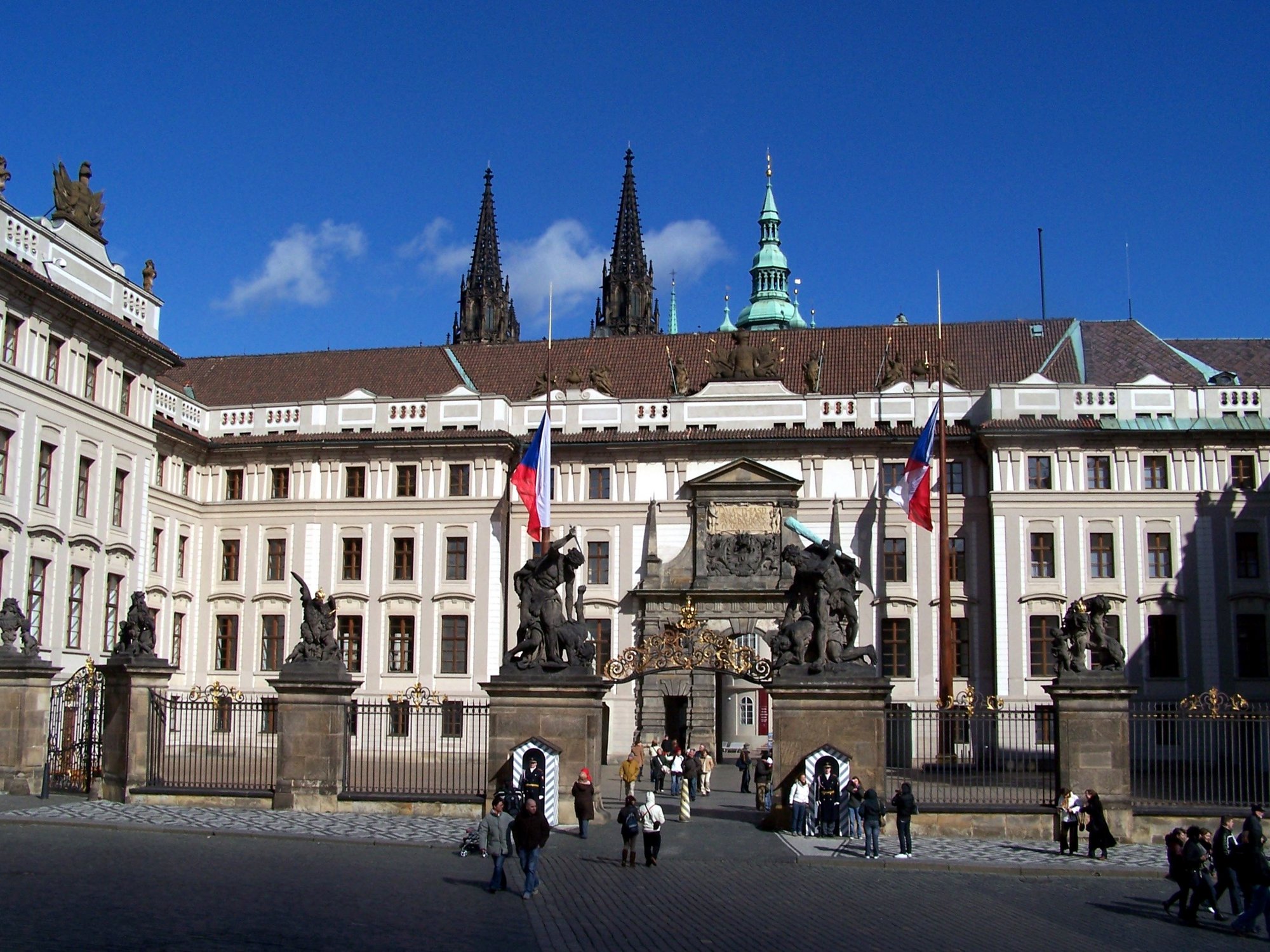 Bild Eingang Prager Burg