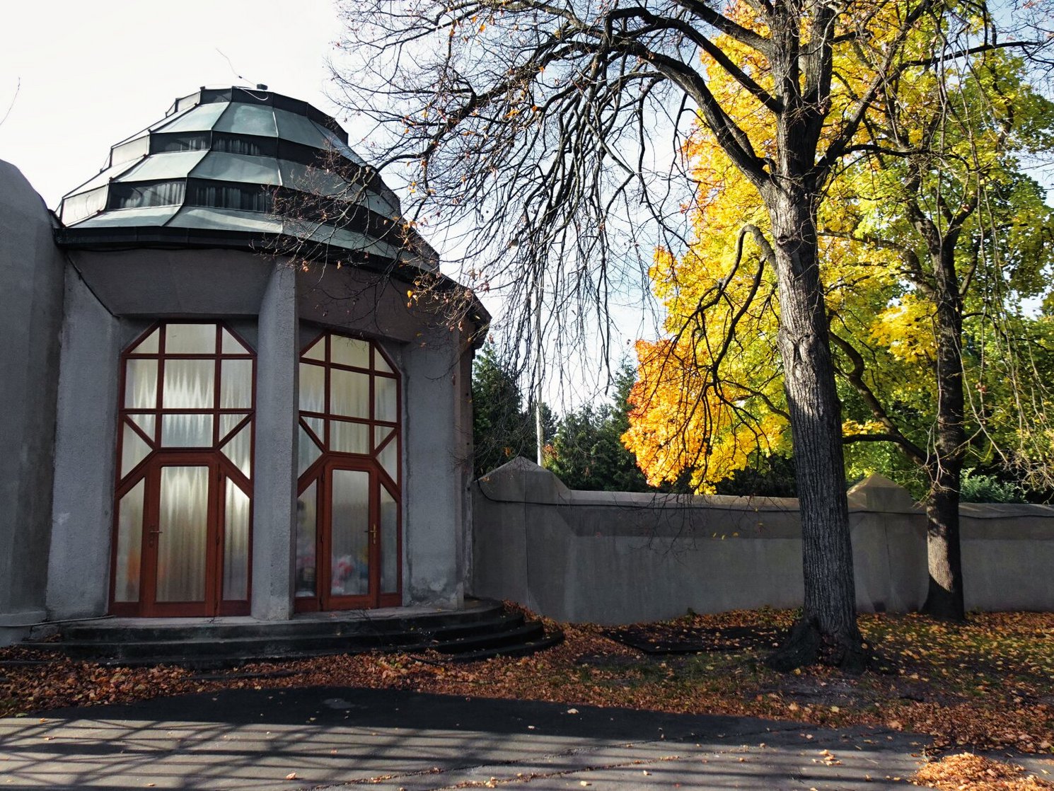 Kubistischer Friedhof Prag - Pavillon