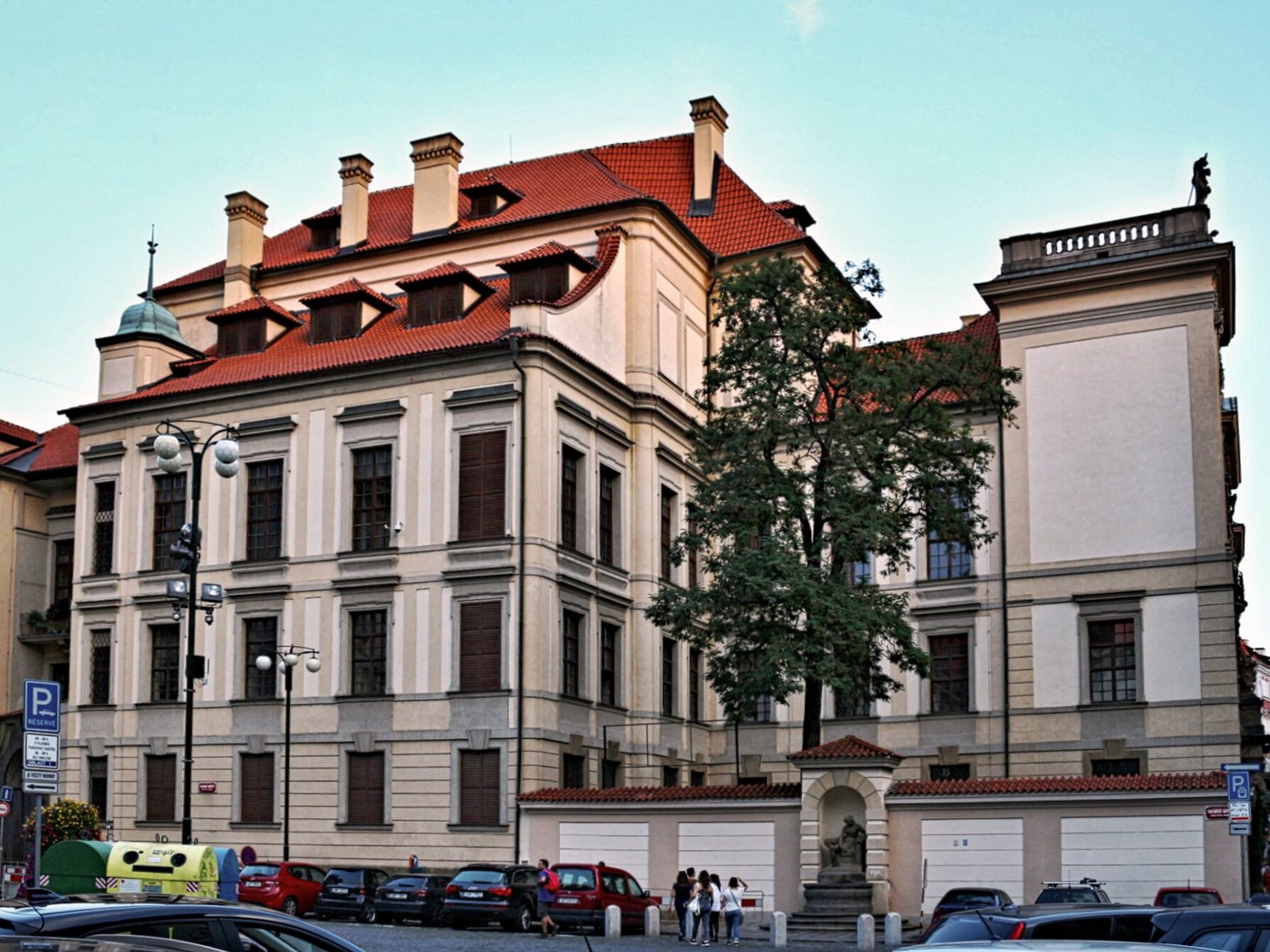 Bilder Vorderansicht Clam-Gallas-Palais