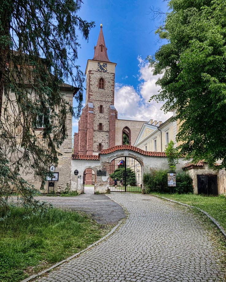Sázava-Tal mit Kloster