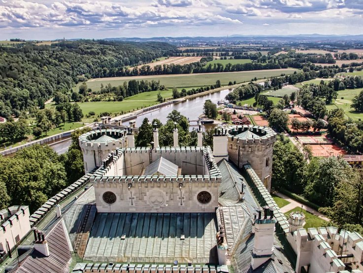 Schloss Hluboká - Blick Landschaft