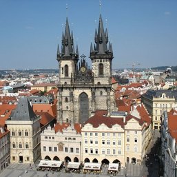 Bild Die Teynkirche am Altstädter Ring in Prag