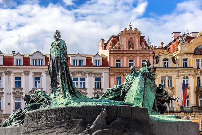 Bild Jan-Hus-Denkmal am Altstädter Ring in Prag