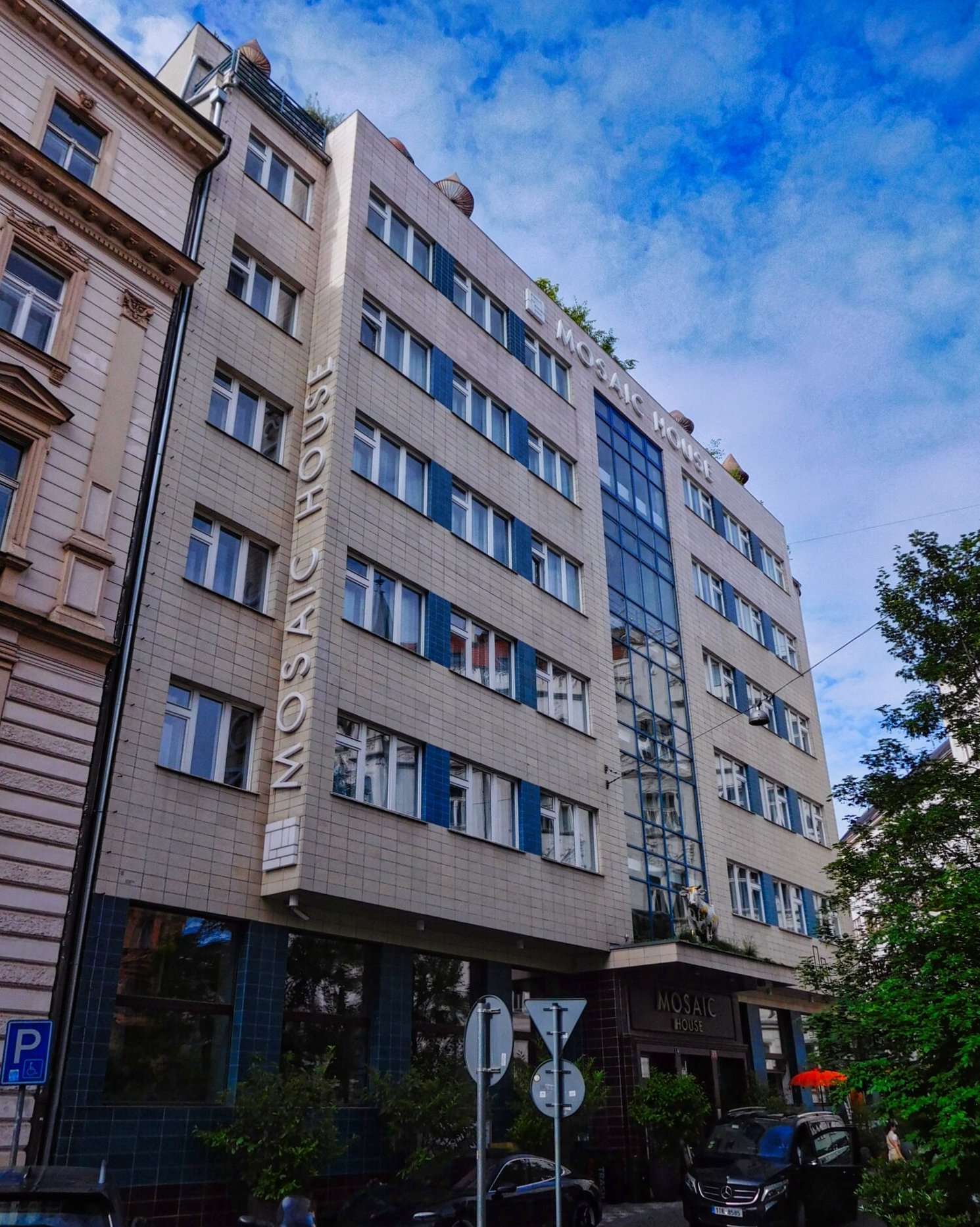 Mosaic House Prag