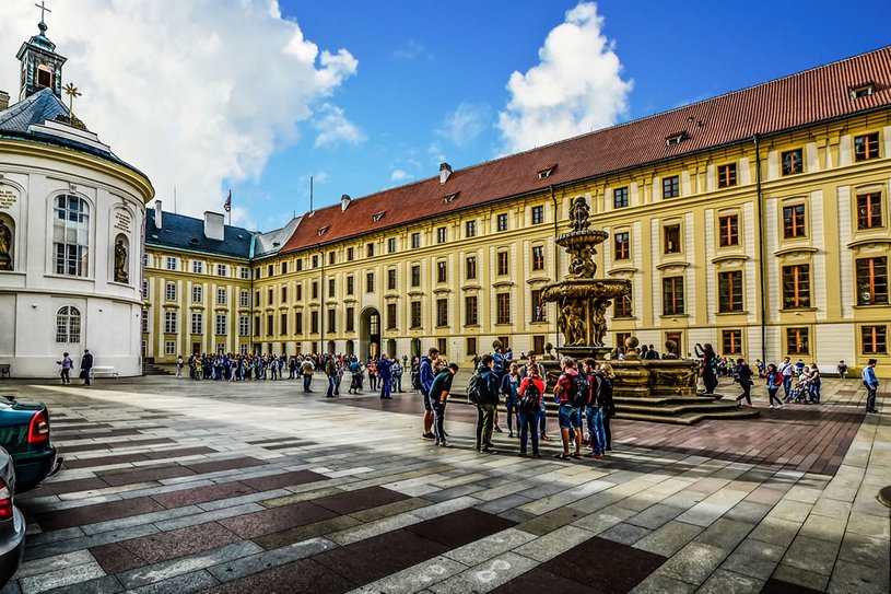 Bild Zweiter Burghof der Prager Burg