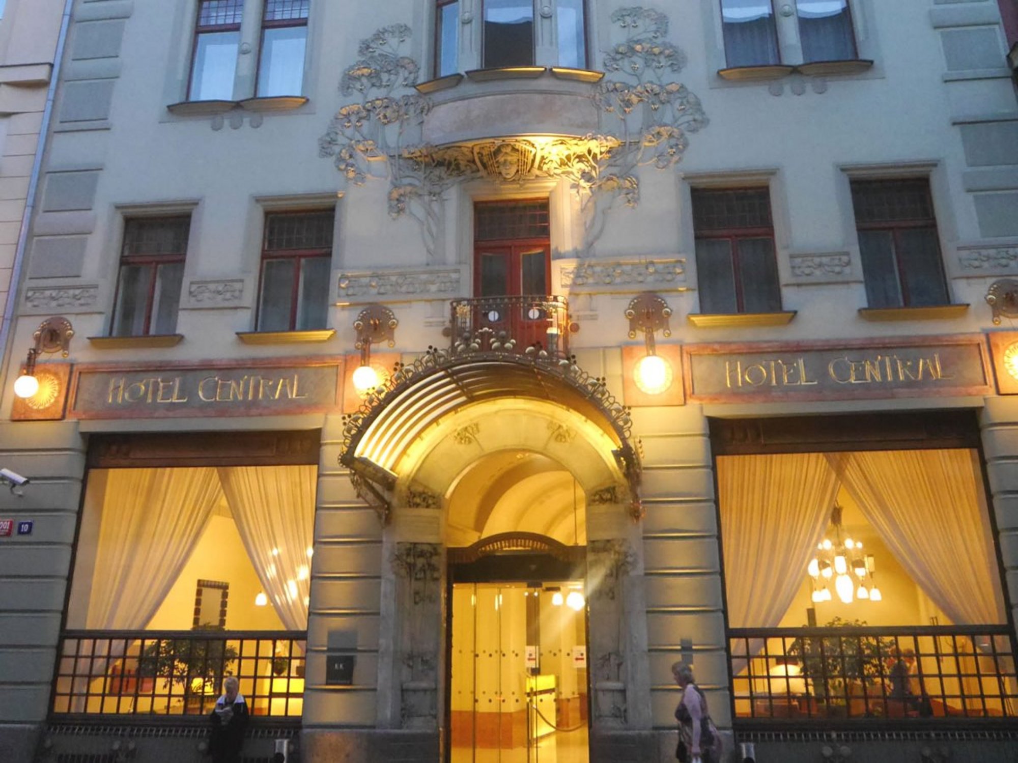 Blld Hotel Central in Prag