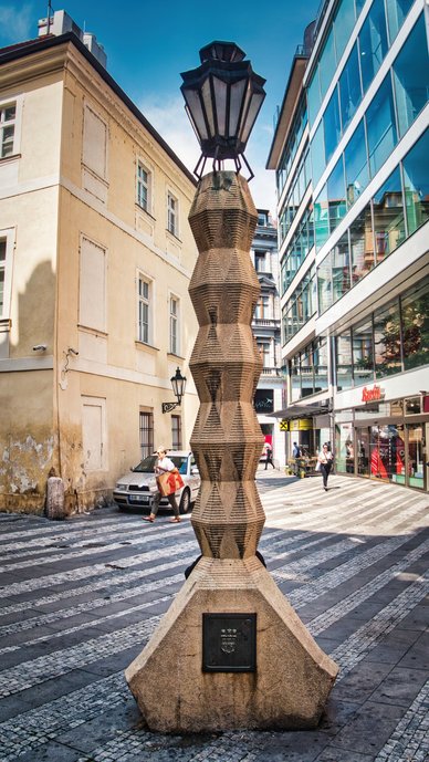 Die kubistische Laterne in Prag