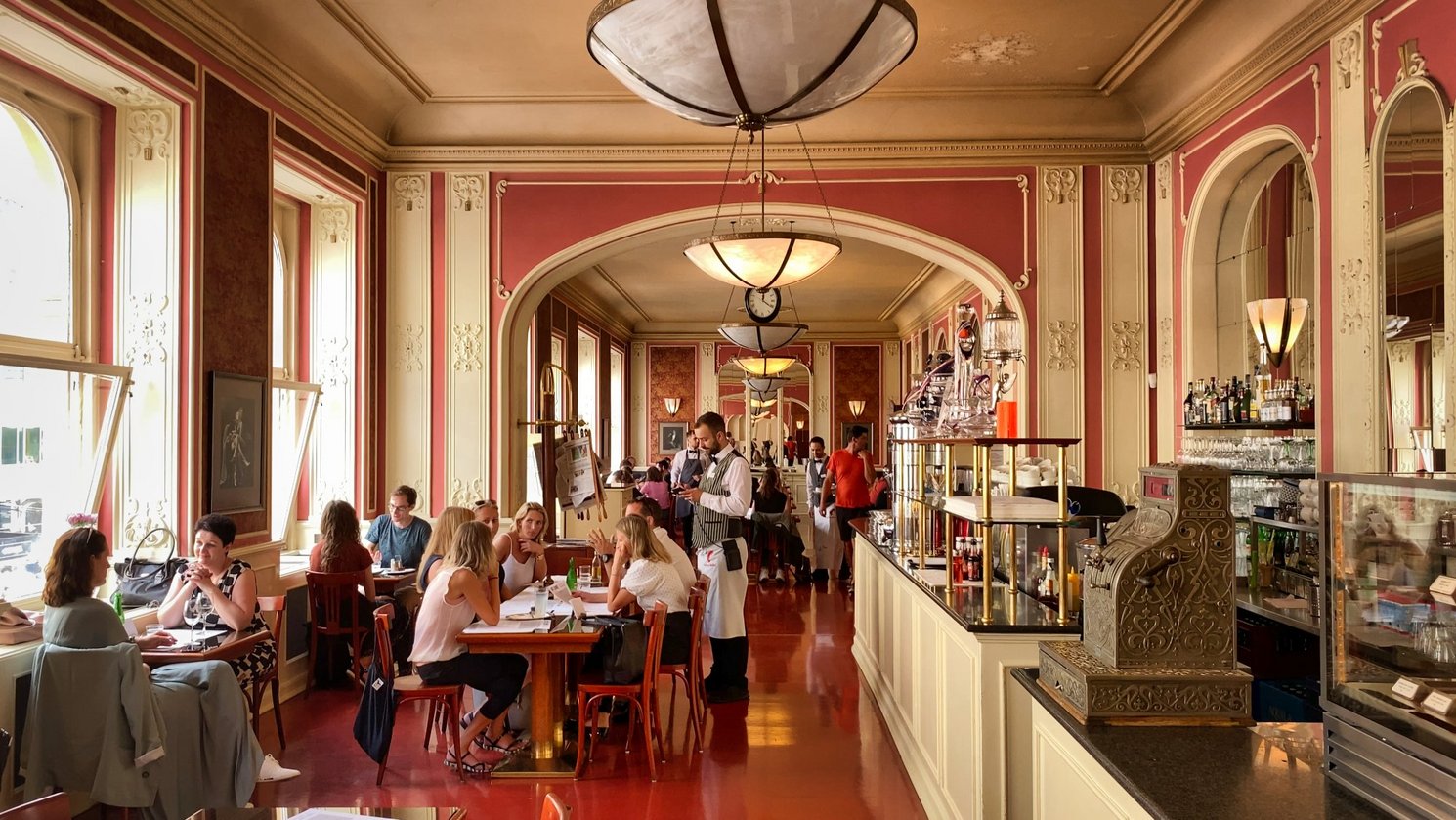 Bild Cafe Louvre von innen Cafe Louvre von innen