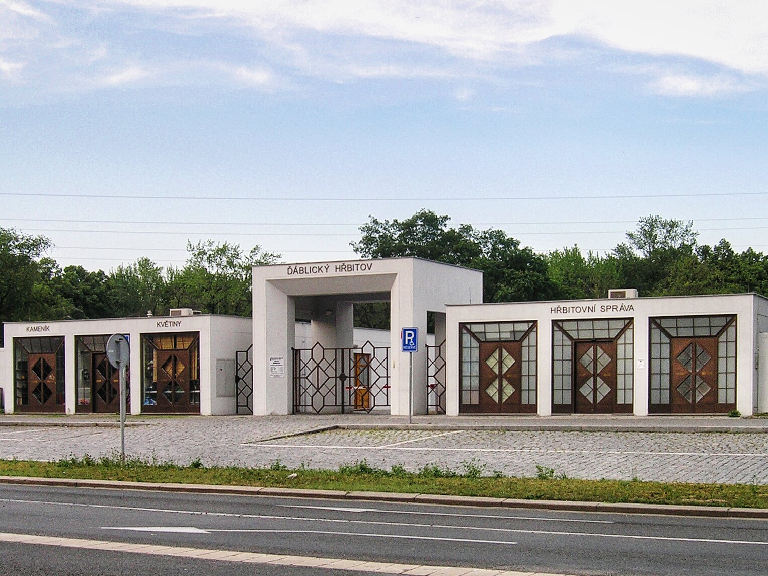 Kubistischer Friedhof Prag - Aussenasicht
