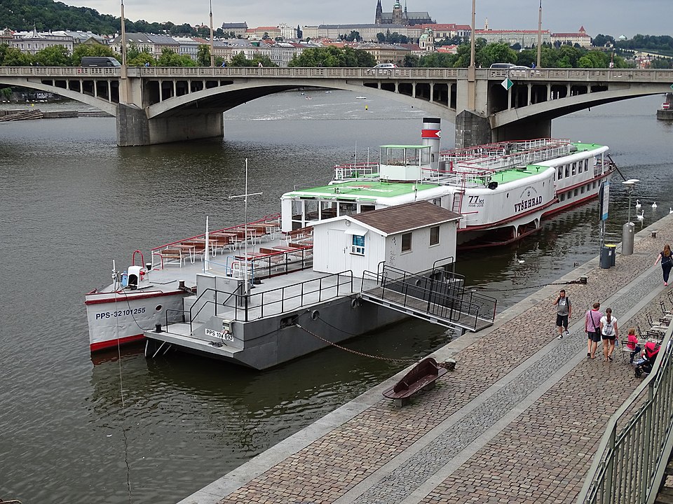 Raddampfer Vysehrad Prag